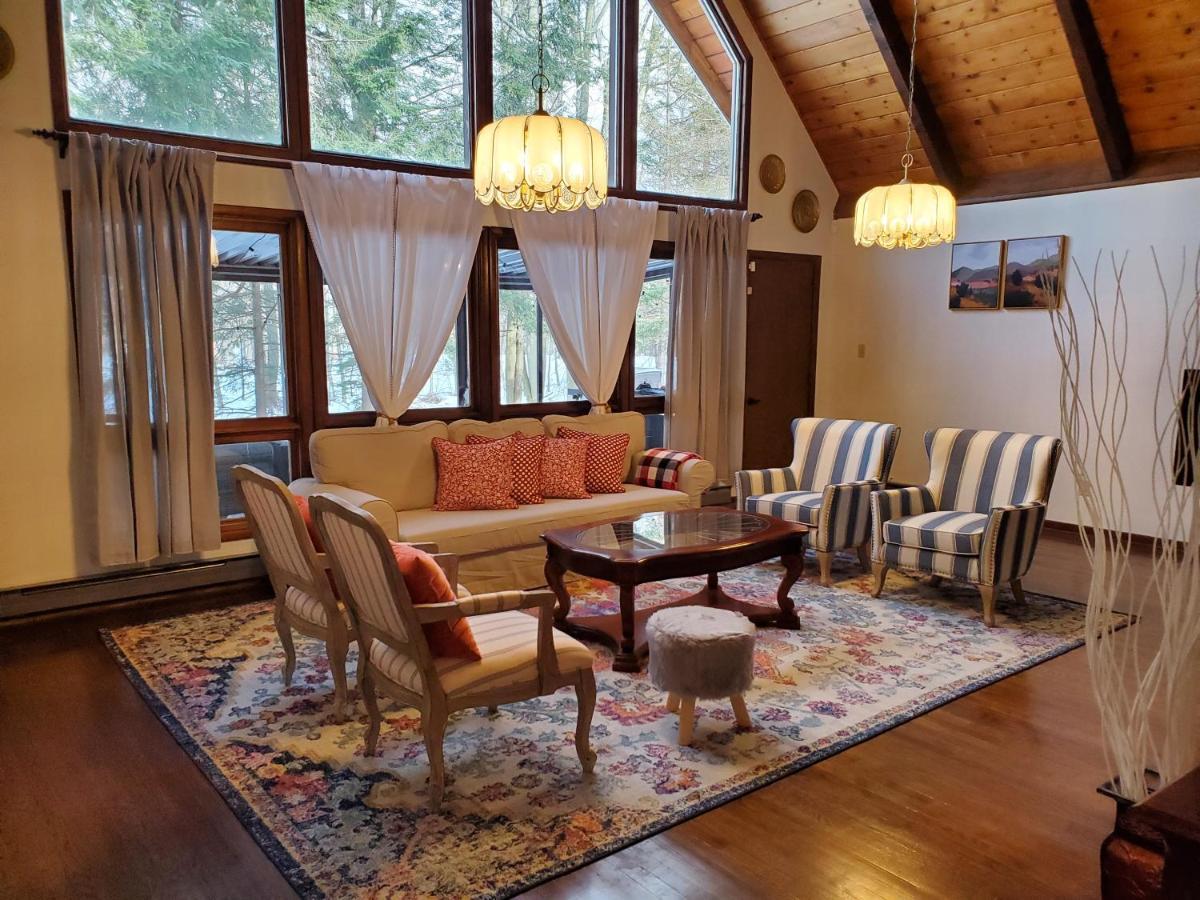 Walk To Pool & Beach - Spacious Gateway, Hot Tub, Game Room Pocono Country Place Exterior photo